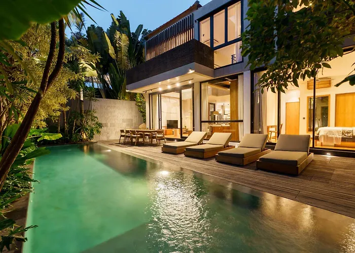 Pakuk By Alfred In Bali